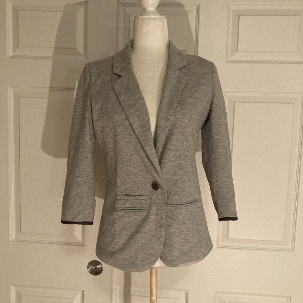 "Buttons" Gray soft blazer